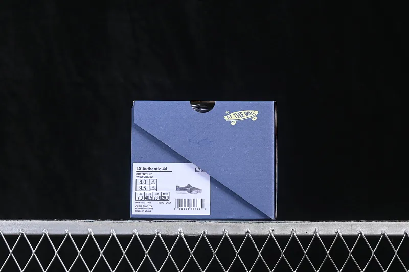 All categories Vans Vans series Vans Low Vans low-top Vans Authentic 44 Vans high-end branch low-top casual skateboard shoes VN000DB824O